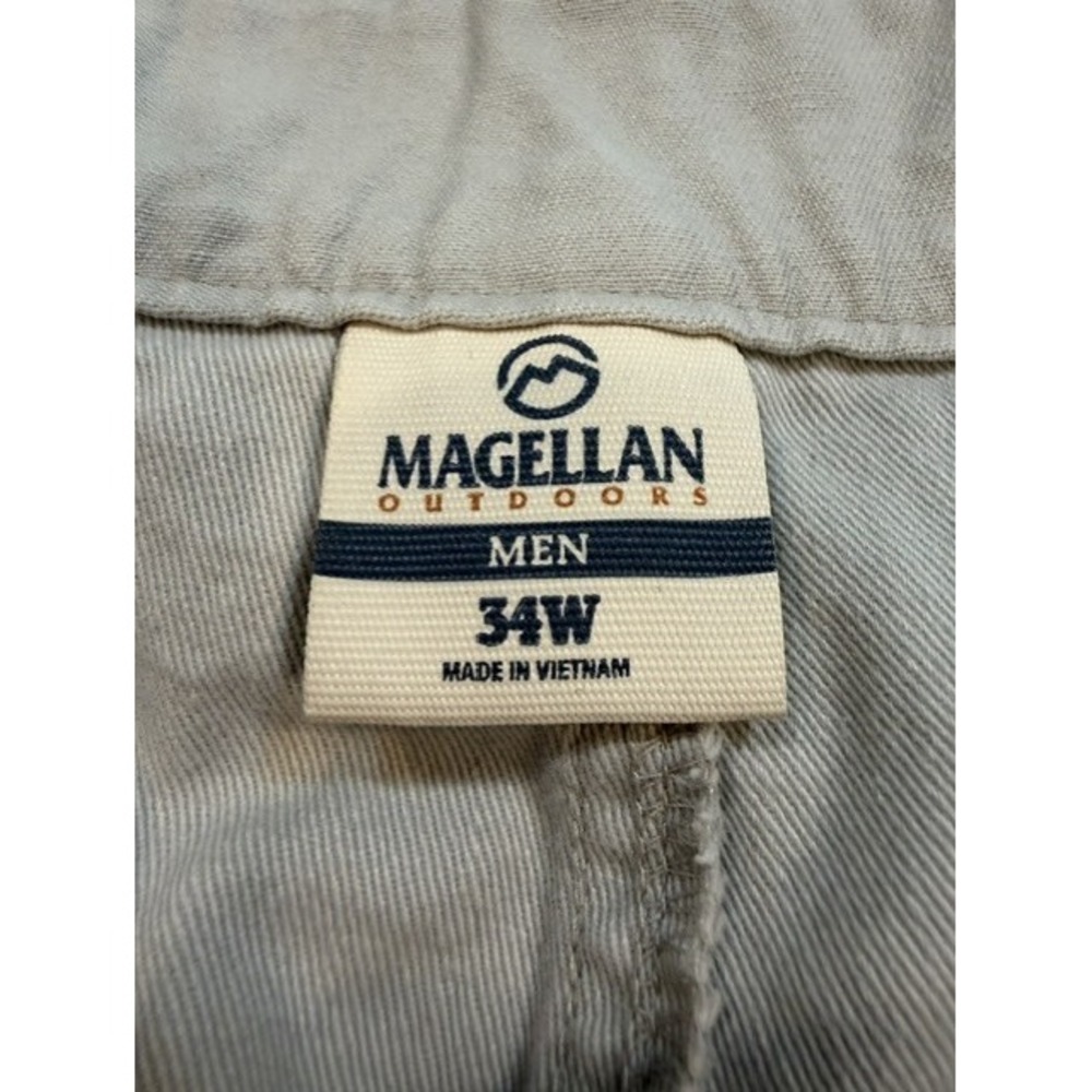 Magellan Outdoors Mens Cargo Shorts Gray Cotton Utility Hiking Fishing 34 EUC - Picture 7 of 8